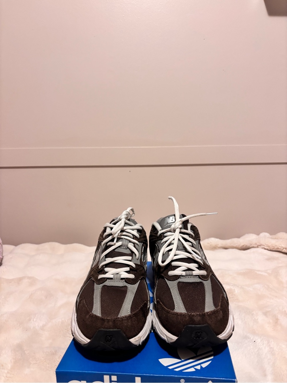 New Balance Brown/Gray/White 580 Men's Sneakers - Picture 5 of 9